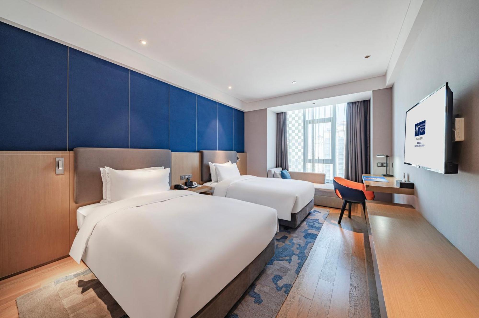 Holiday Inn Express Nanchang West Station By Ihg Exterior photo